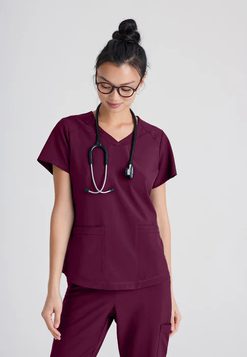 Grey's Anatomy Evolve Stretch 2 Pocket Top